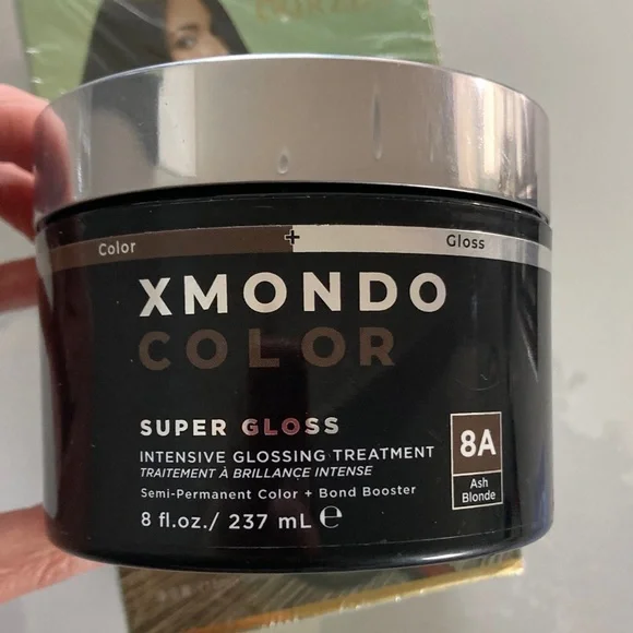 Brown hair dye Color Super Gloss Treatment - Picture 2 of 6